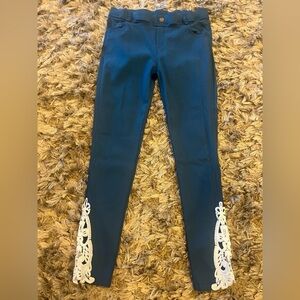 Blue Jeggings with Lace Detail